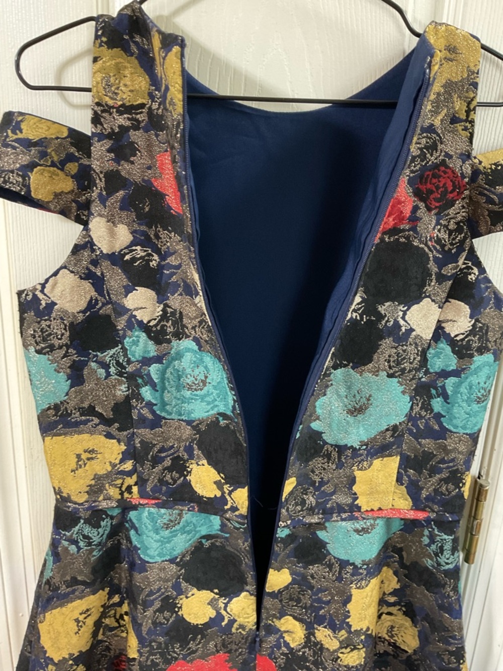 Tahari Cold Shoulder Floral Fit & Flare Metallic Jacquard dress 8 chic,cocktail - Picture 9 of 16